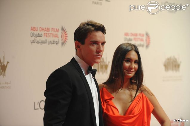 Jonathan Rhys-Meyers et sa girlfriend Reena, à Abu Dhabi, en octobre 2010. 