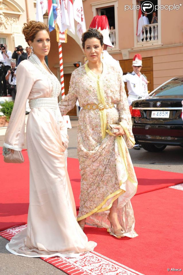 الأميرة للا مريم و ابنتها الاميرة سكينة ابهرتا ضيوف عرس موناكو  بالقفطان المغربي 653245-la-princesse-lalla-meryem-du-maroc-sur-637x0-2