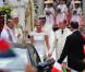 Après la cérémonie religieuse célébrée dans la cour d'honneur du palais princier, samedi 2 juillet 2011, le prince Albert de Monaco et la princesse Charlene se rendaient à l'église Sainte-Dévote à bord d'une Lexus hybride décapotable pour que la mariée y dépose son bouquet, comme la princesse Grace 55 ans avant elle.