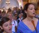Charlene a craqué... La princesse Charlene, samedi 2 juillet 2011, n'a pu retenir ses larmes devant le chant de la soprano Marie-Clotilde Würz De Baets et sa fille de 11 ans Julie, qui ont chanté pour elle en la chapelle Sainte-Dévote où elle était venue déposer son bouquet créé par Armani.