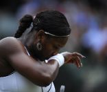 Défaite par Marion Bartoli en huitième de finale à Wimbledon en juin 2011 un an après y avoir triomphé, Serena Williams loupe son come-back et plonge de 150 places au classement mondial.