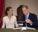  Une petite robe Sarah Burton pour Alexander McQueen, et voilà comment Kate Middleton rime de plus en plus avec icône. 
 Le prince William et la duchesse Catherine de Cambridge poursuivaient  leur Royal Tour 2011 du Canada lundi 4 juillet 2011 du côté de l'Île du  Prince Edouard. 