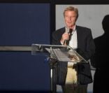 Bernard Kouchner au grand meeting organisé pour une Syrie démocratique, le 4 juillet 2011.