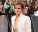 Emma Watson, portant une robe Oscar de la Renta et une veste Antonio Berardi, lors de l'avant-première mondiale de Harry Potter et les Reliques de la mort - partie II le 7 juillet 2011 à Londres