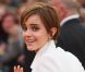 Emma Watson, portant une robe Oscar de la Renta et une veste Antonio Berardi, lors de l'avant-première mondiale de Harry Potter et les Reliques de la mort - partie II le 7 juillet 2011 à Londres