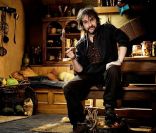 Peter Jackson himself vous présente les décors de  Bilbo Le Hobbit , à Wellington, en Nouvelle-Zélande, en mars 2011, dans une vidéo officielle du film !  