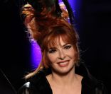 Mylène Farmer défile pour Jean-Paul Gaultier, le 6 juillet 2011.