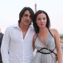 Grégory Basso : Collé à sa compagne, devant une Caterina Murino amoureuse