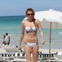 Whitney Port, sexy et délicieuse, s'amuse comme une folle sur la plage de Miami