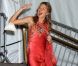 Même en soirée, Gisele Bündchen reste naturelle et s'adapte à toutes les situations ! New York, 1er mai 2006
