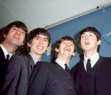 Les Beatles le 7 juin 1964 : ils sont déjà des méga-stars aux États-Unis.  
