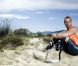 Oscar Pistorius, athlète sud-africain, handicapé, sur la plage de Grosseto, en Italie le 10 juillet 2011
