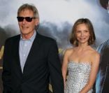 Harrison Ford et Calista Flockhart lors de l'avant-première de Cowboys et envahisseurs à San Diego aux Etats-Unis le 23 juillet 2011 