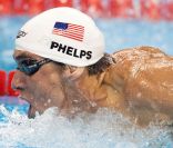 Mondiaux de natation de Shanghai 2011 : Michael Phelps décroche l'or mondial sur 200m papillon le 27 juillet 2011. 
