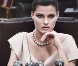 Isabeli Fontana dans la campagne Donna Karan