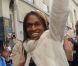  FX prend la pose devant le Barrio Latino avant de rencontrer les fans de Carre Viiip à Paris en mars 2011 
 &nbsp; 