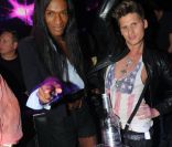 FX et Benoit a l'anniversaire de Benoit au Queen en avril 2011