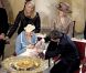 Victoria de Suède au baptême de son filleul le prince Christian de Danemark le 21 janvier 2006 à Copenhague.
La princesse Victoria de Suède est enceinte de son premier enfant, dont la naissance est attendue pour mars 2012. Mais l'héritière suédoise a déjà une solide expérience de marraine !