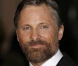Viggo Mortensen dans une suite de Danse avec les loups ?