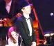 Beck reprend  Les Sucettes  lors de l'hommage à Serge Gainsbourg au Hollywod Bowl de Los Angeles, le 28 août 2011.