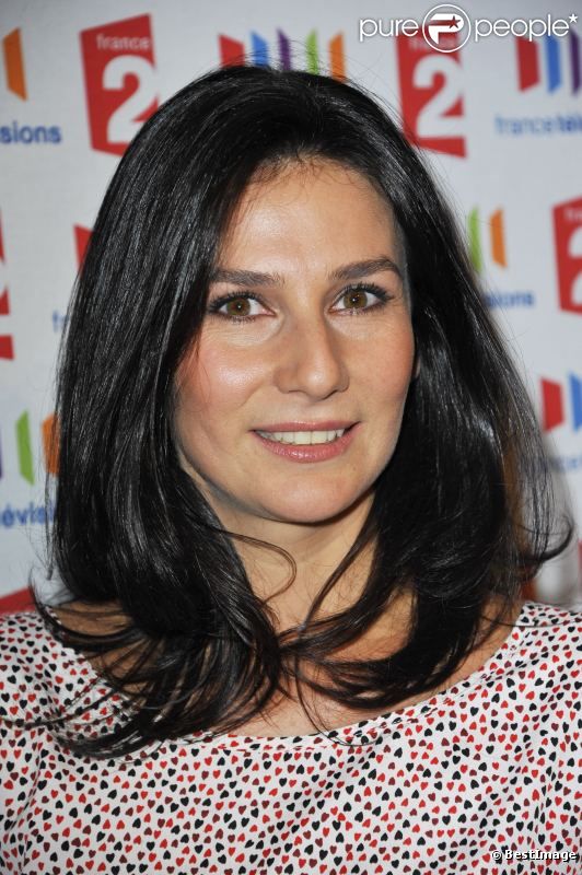 La belle Marie Drucker à la conférence de presse de rentrée de France 2 au Théâtre du Rond-Point des Champs Élysées à Paris, le 5 août 2011