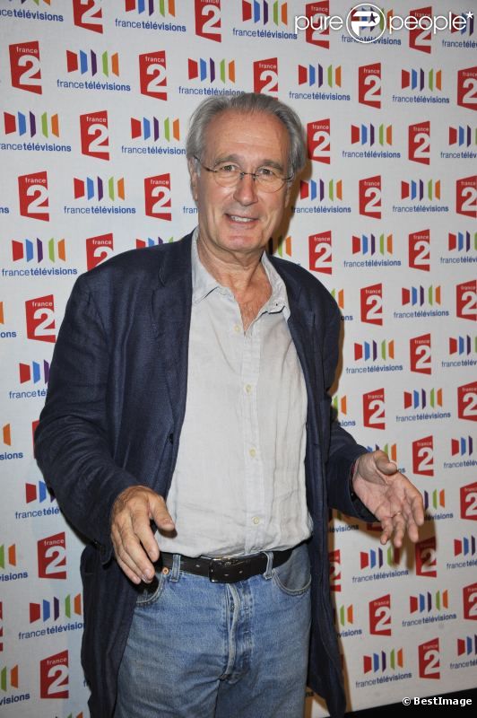 Le sympathique Bernard Le Coq, à la conférence de presse de rentrée de France 2 au Théâtre du Rond-Point des Champs Élysées à Paris, le 5 août 2011