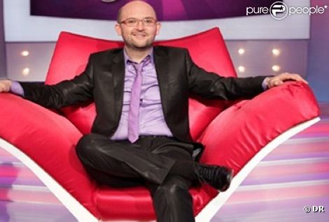 Chrsitophe Bourdon, grand gagnant du jeu Qui veut prendre sa place sur France 2 s'est fait virer de l'équipe d'un jeu belge auquel il appartenait