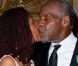 Danny Glover, devant notre ministre, déborde d'amour pour sa compagne Eliane
