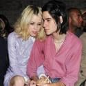 Peaches Geldof : La fashionista affiche son amour en plein défilé de mode