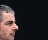 Rowan Atkinson sur le stand Rolls-Royce à Francfort le 13 septembre 2011