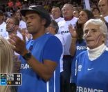 Tony Parker et Joakim Noah ont remporté leur quart de finale des championnats d'Europe de basket face à la Grèce sous les yeux de Yannick Noah
