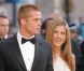 Brad Pitt balance sur son ex Jennifer Aniston, puis s'excuse platement