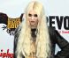 Débarrassée de son personnage Jenny Humphrey, l'ex actrice Taylor Momsen se consacre désormais à son groupe et à la chanson, et arbore un look sombre et gothique. Los Angeles, le 21 avril 2011. 