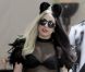 Tout en transparence, Lady Gaga est parfaitement à son aise. Los Angeles, le 27 juillet 2011. 
