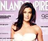 Élégante et glamour, Teri Hatcher apparaît en couverture du magazine Inland Empire de février 2009.<br />