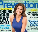 L\'actrice Teri Hatcher dépose son large et lumineux sourire en Une du numéro de juin 2011 de Prevention. <br />