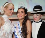 Barbara Morel, Miss Nationale 2011, Geneviève de Fontenay et Elodie Gossuin à Paris en décembre 2010