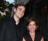Valentin Livi et sa mère Carole Amiel lors de la présentation du Sauvage à la Cinémathèque de Paris le 26 septembre 2011