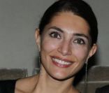 Caterina Murino lors du 26e gala de l'aide à l'enfant réfugié, au profit des enfants du Cambodge, à la salle Gaveau à Paris le 26 septembre 2011