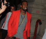 Kanye West arrive à la gare du Nord à Paris. Le 29 septembre 2011