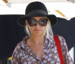 Capeline, grande tendance de la saison, chemise et short en jean, Nicole Richie est plus que parfaite 