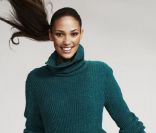 Total look vert à petits prix : Pull col roulé 14,99 euros et jupe à sequins 19,99 euros 
