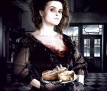 Helena Bonham Carter, parfaite dans l'univers de Tim Burton dans Sweeney Todd 