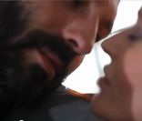 Axelle Red, <em>Un coeur comme le mien</em>, nouvel extrait de l\'album éponyme. Dans le clip, comme dans le précédent, la chanteuse belge laisse son corps exprimer ses émotions. Plus lumineuses, cette fois.