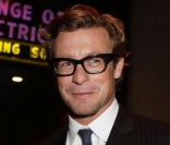 Simon Baker : Le Mentalist lance le jeu des lunettes noires à Hollywood
