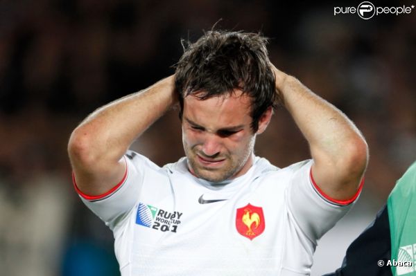 Les larmes de Morgan Parra lors de la finale de la Coupe du monde de rugby remportée par les All Blacks le 23 octobre 2011 à l'Eden Park d'Auckland