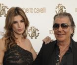 Elisabetta Canalis en mai 2011 à Cannes auprès de son ami le créateur Roberto Cavalli
