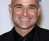  Andre Agassi peut avoir le sourire : grâce à un don de Kirk Kerkorian, l'avenir de sa Fondation et de son Academy est assuré. 
 Soutenu comme toujours par sa femme Steffi Graf, il donnait le 29 octobre 2011 au Wynn Resort de Las Vegas la 16e édition de son gala de bienfaisance Andre Agassi Grand Slam for Children. Cette édition 2011 a battu les records, levant plus de 20 millions de dollars de fonds. 