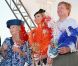 Les royaux néerlandais, la princesse Maxima en tête, ont participé avec beaucoup d'énergie, amusés, au festival Fiesta Popular à Linear Park, Oranjestad, Aruba, le 28 octobre 2011.
La reine Beatrix, le prince Willem-Alexander et la princesse Maxima des Pays-Bas sont en visite dans les ex-Antilles néerlandaises du 28 octobre au 6 novembre 2011.