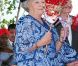 Les royaux néerlandais, la princesse Maxima en tête, ont participé avec beaucoup d'énergie, amusés, au festival Fiesta Popular à Linear Park, Oranjestad, Aruba, le 28 octobre 2011.
La reine Beatrix, le prince Willem-Alexander et la princesse Maxima des Pays-Bas sont en visite dans les ex-Antilles néerlandaises du 28 octobre au 6 novembre 2011.
